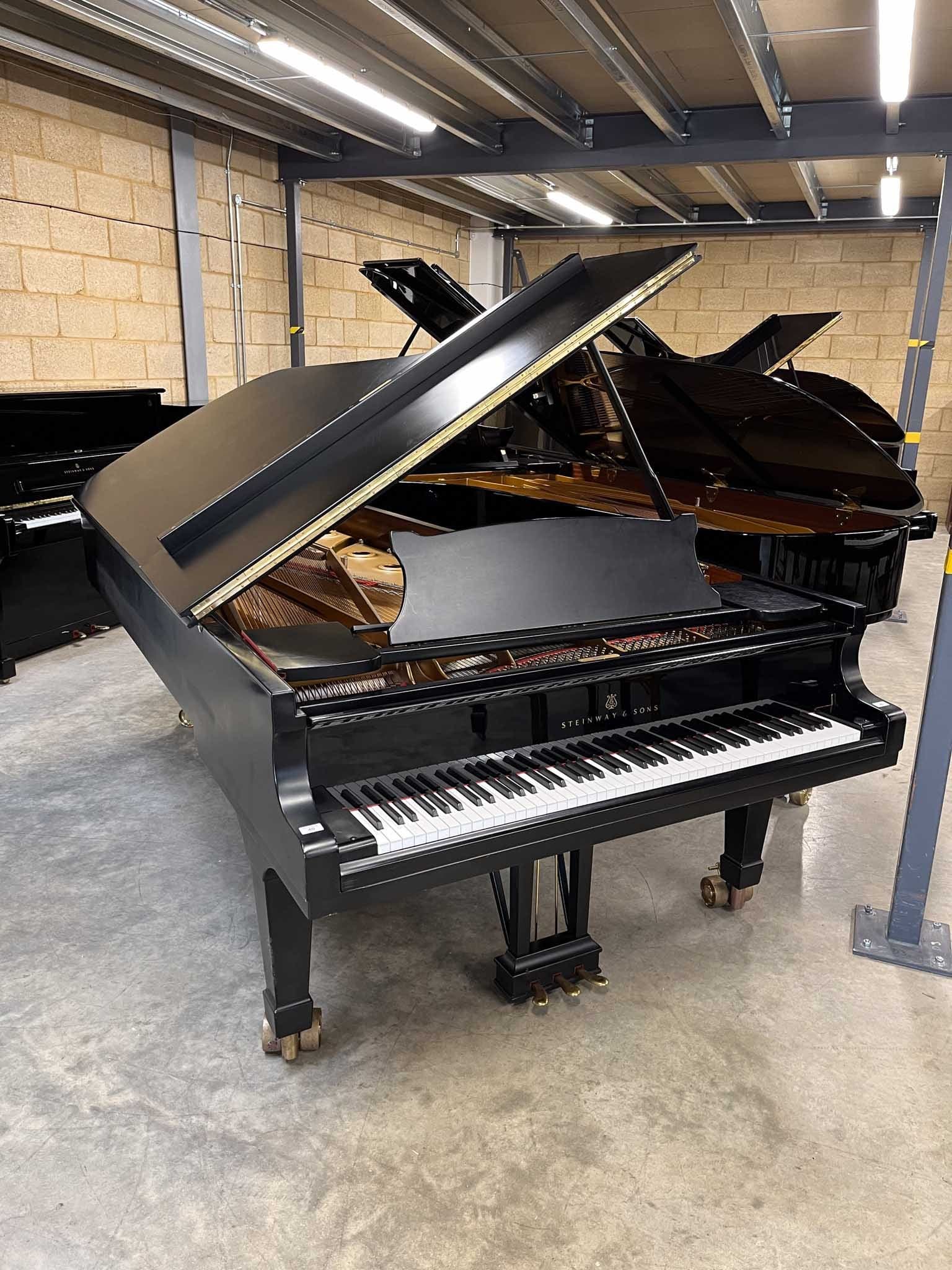 Een piano van Grotrian-Steinweg