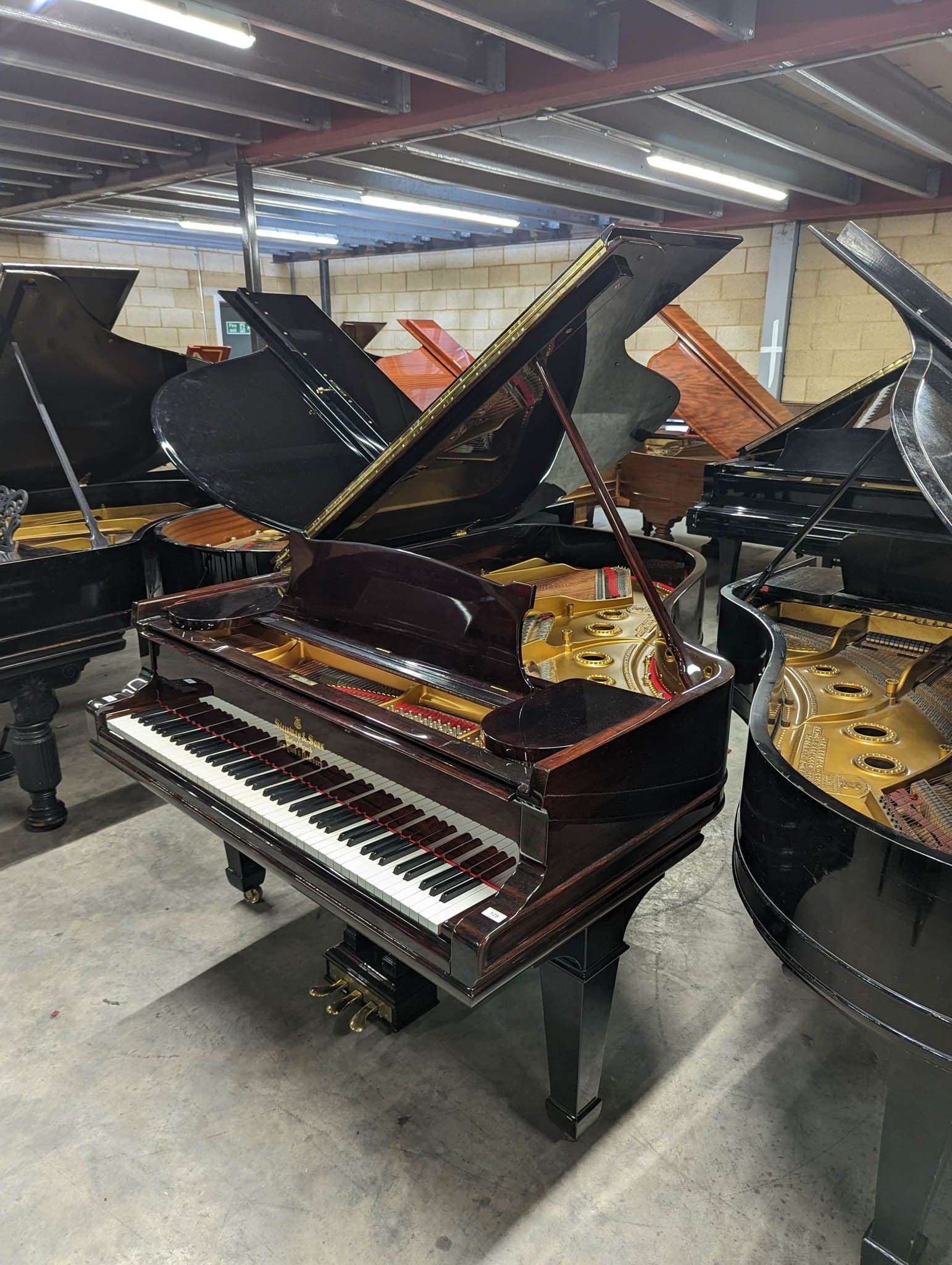 Steinway staande piano