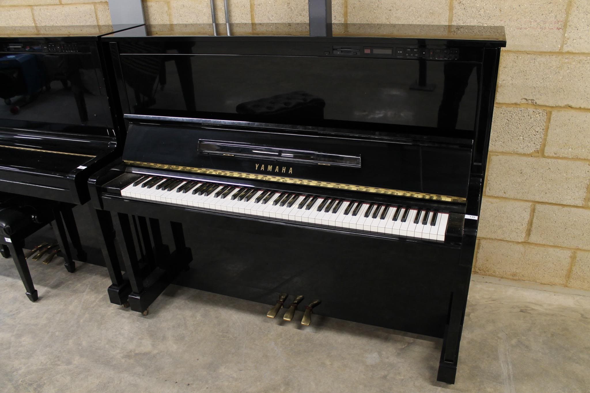 Yamaha staande piano