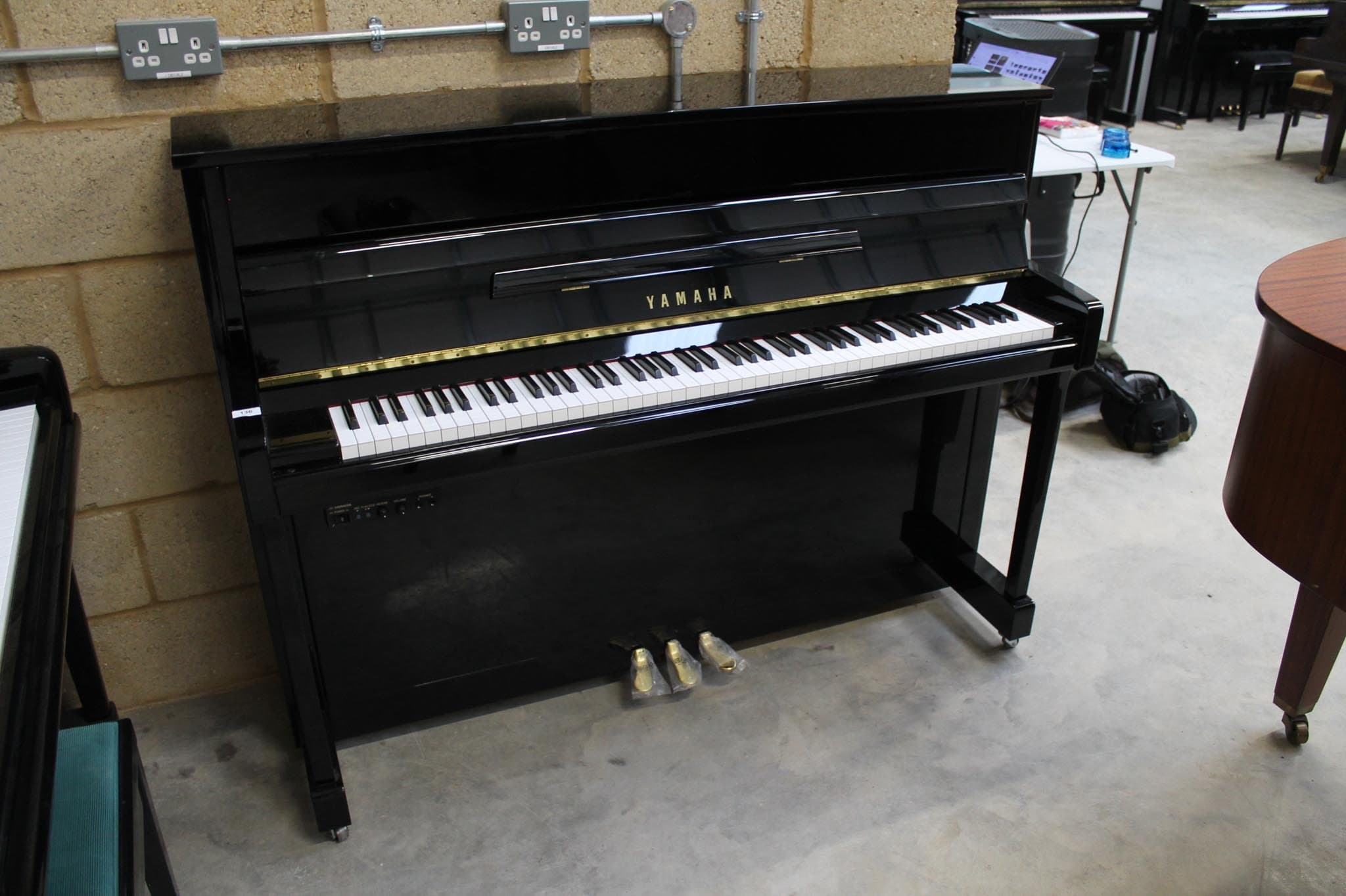 Yamaha staande piano