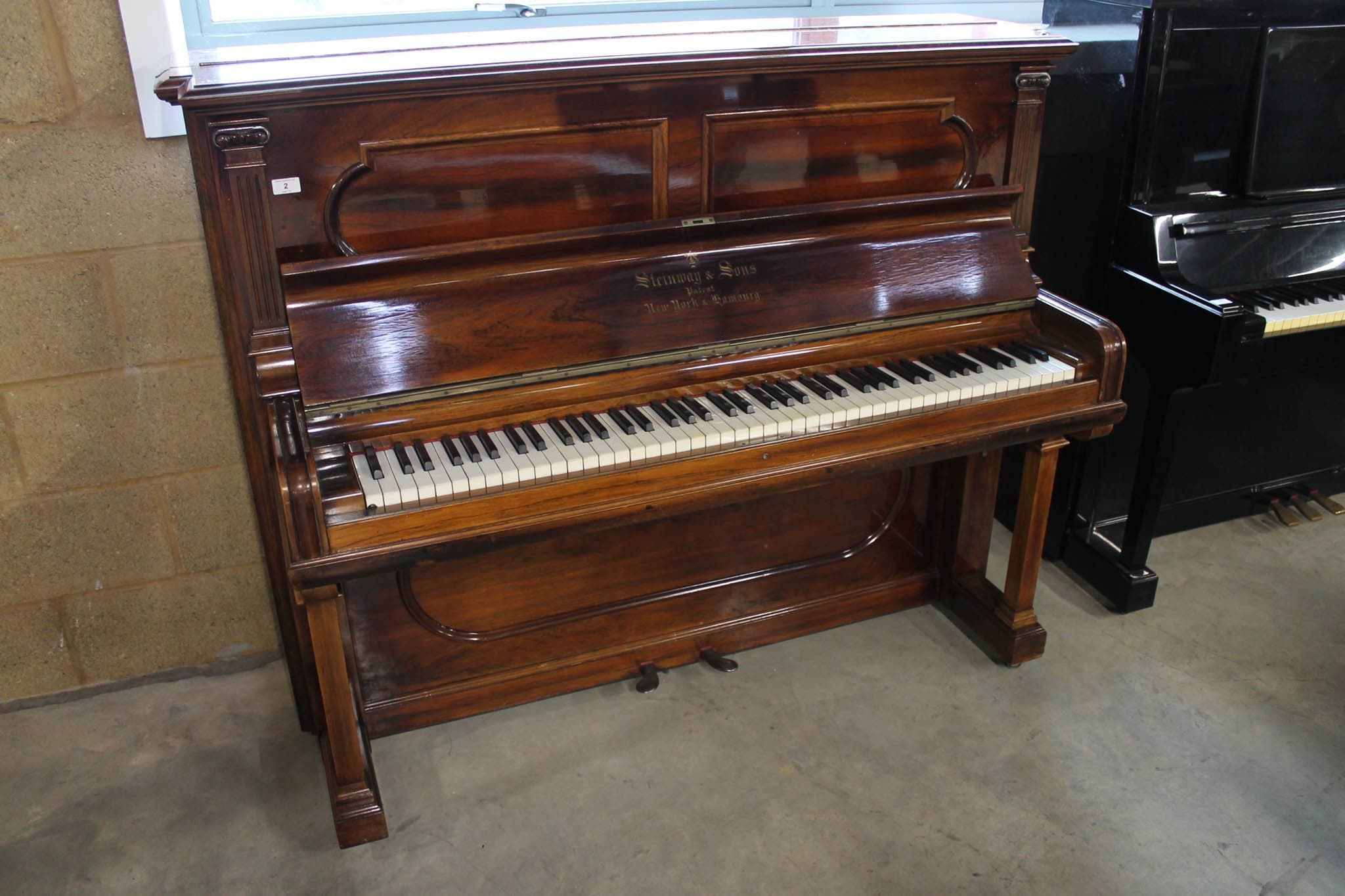 Steinway staande piano
