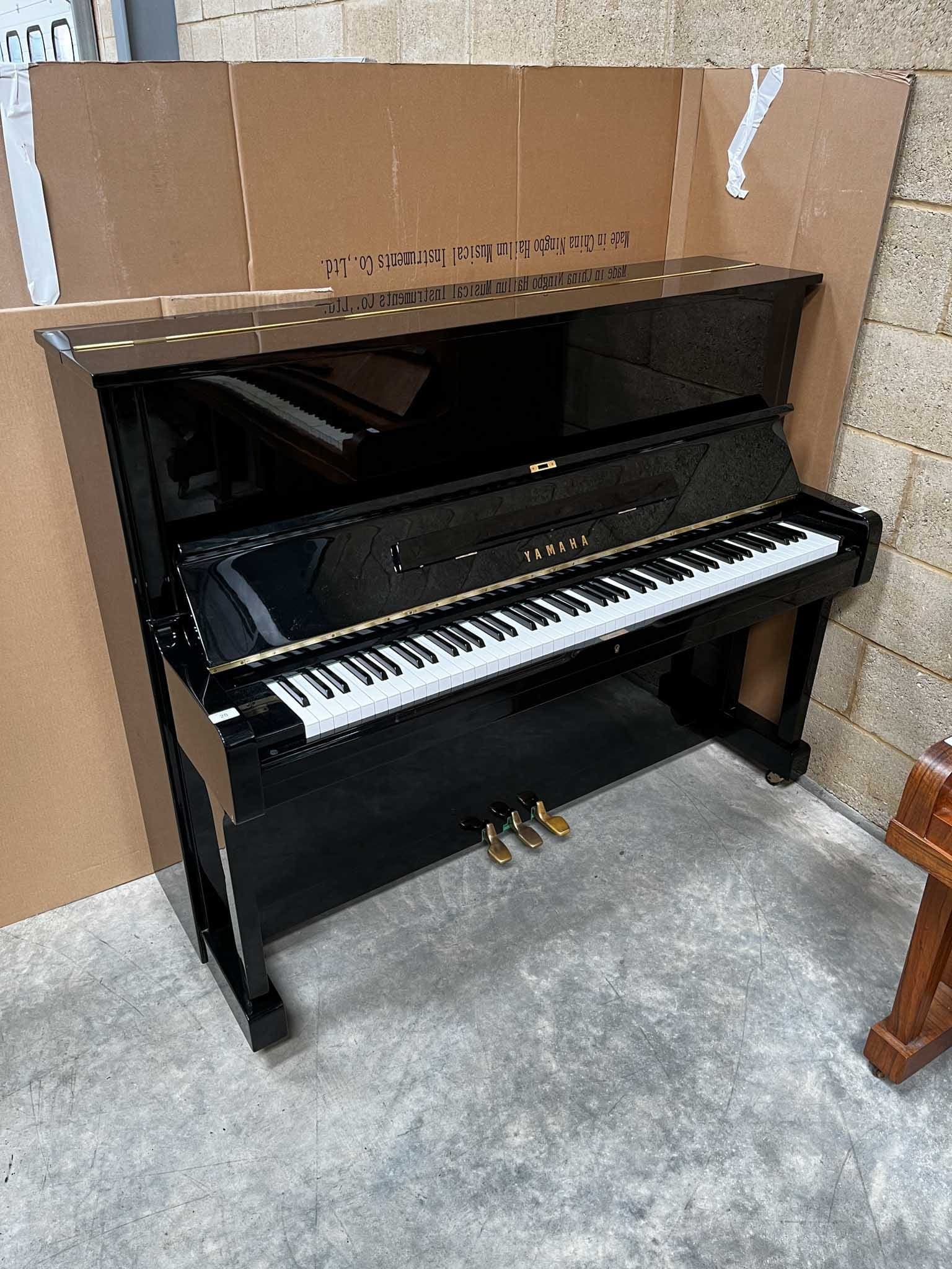 Yamaha staande piano