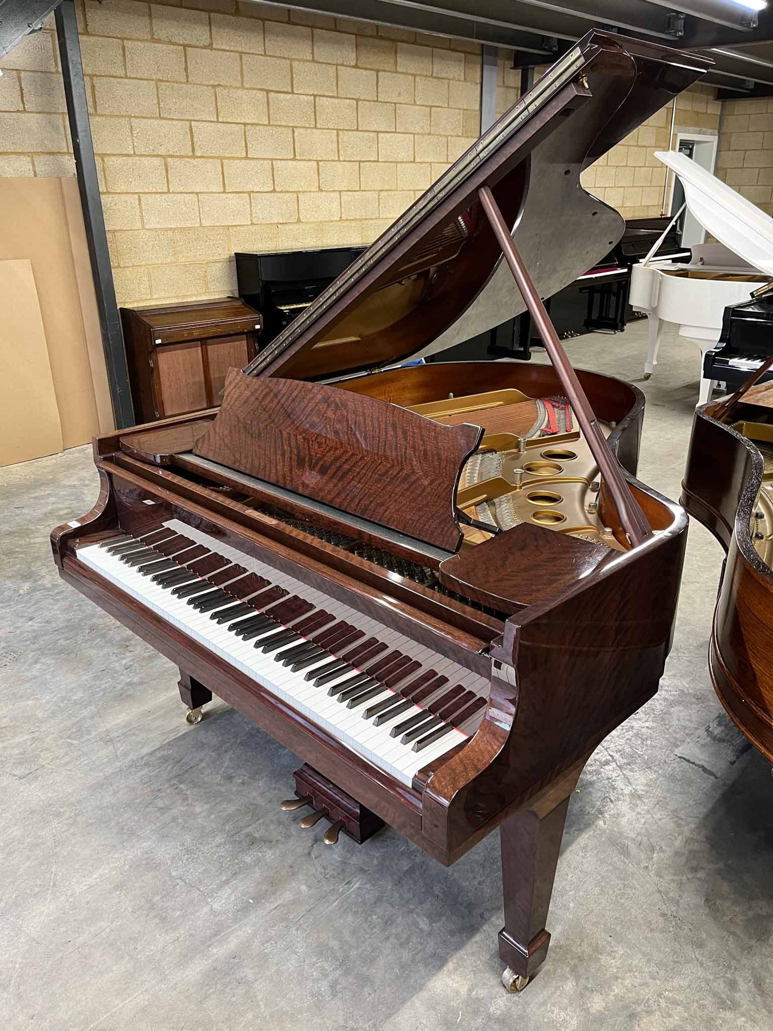 Steinway staande piano
