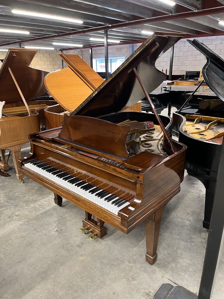 Steinway staande piano