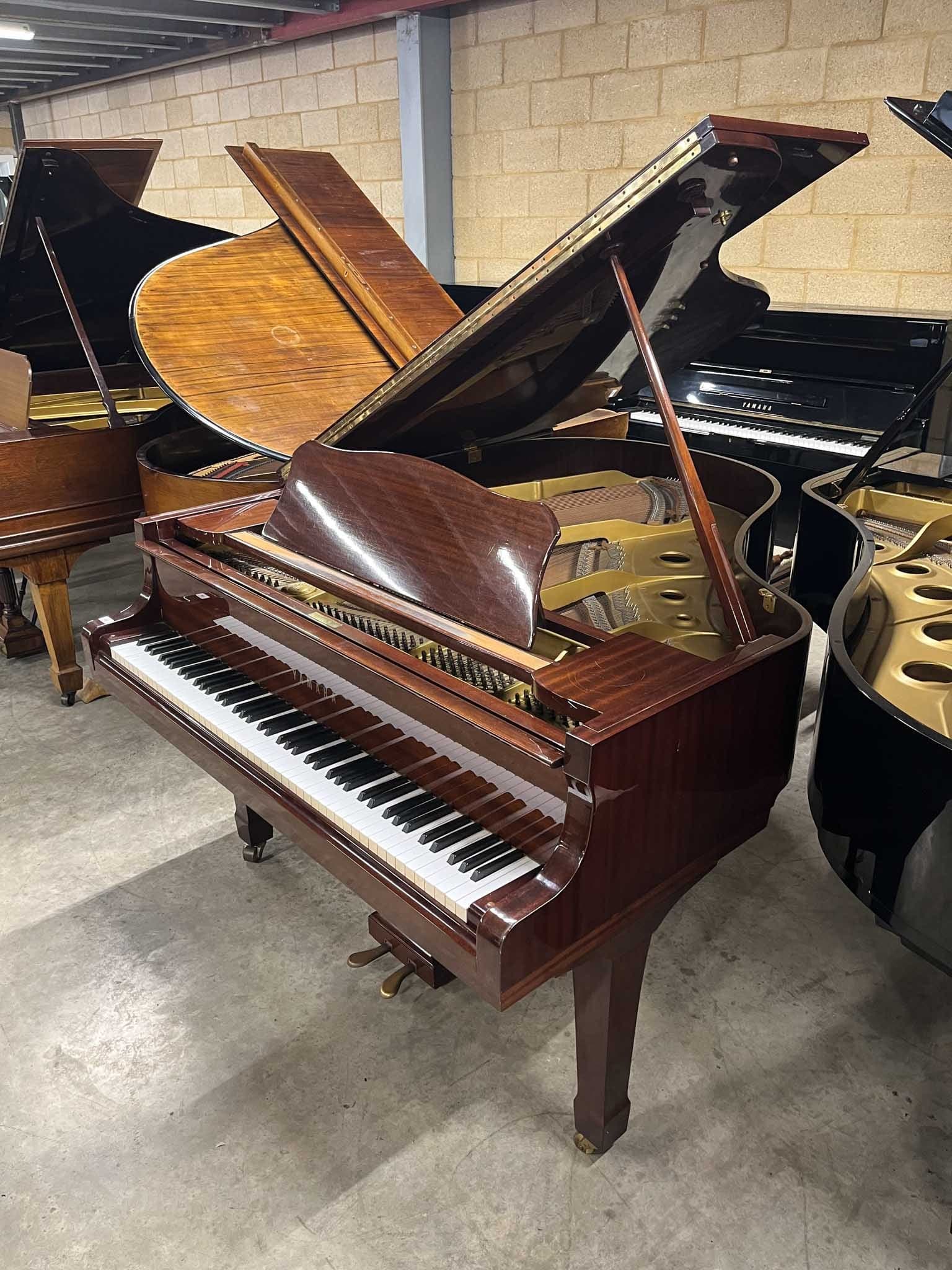 Yamaha staande piano