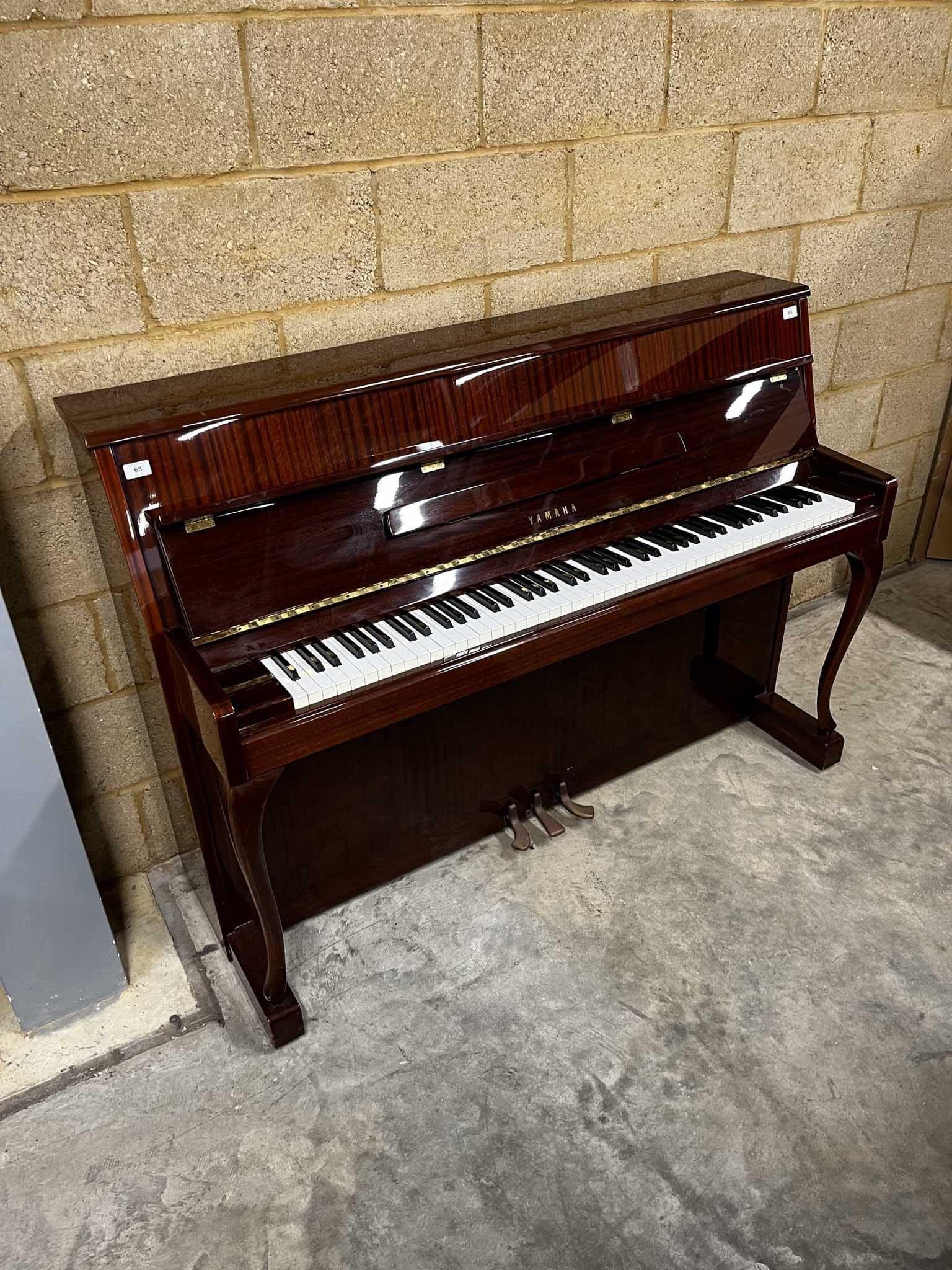 Yamaha staande piano