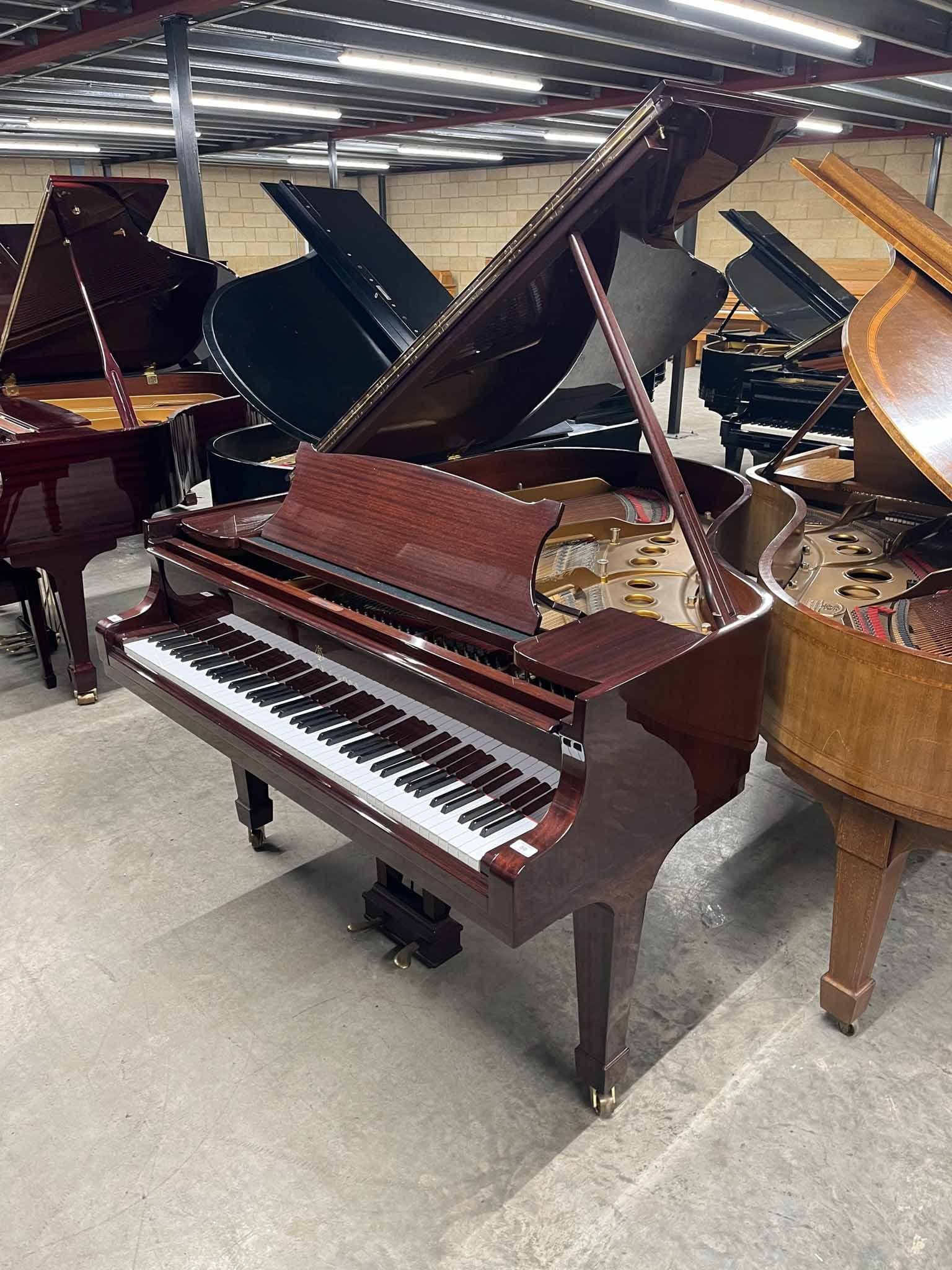 Steinway staande piano