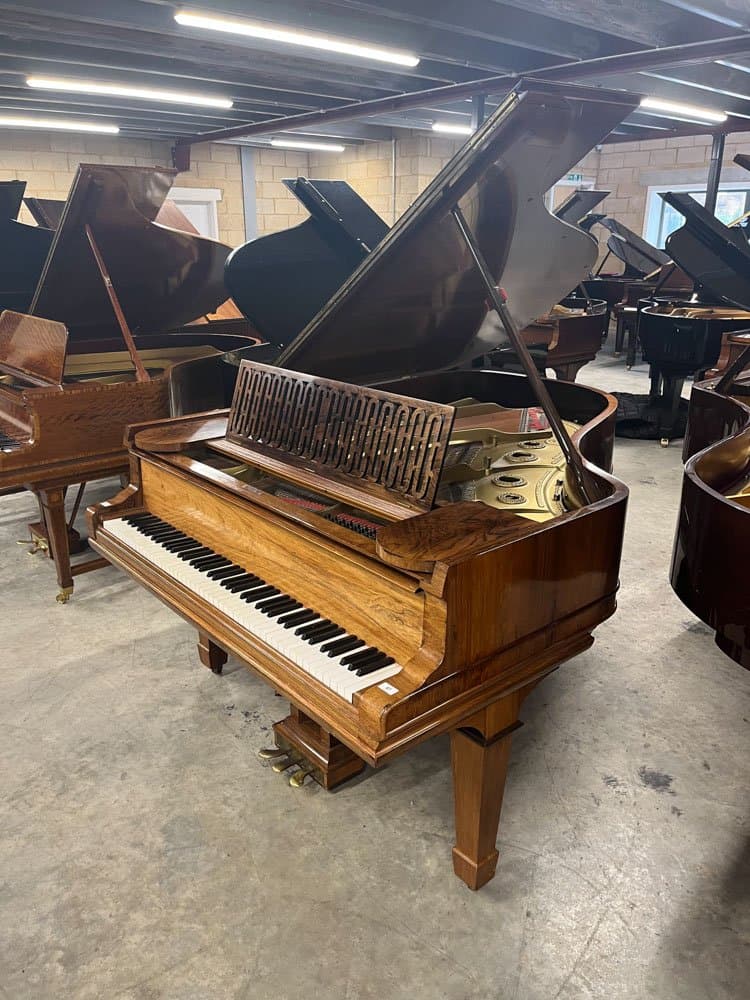 Steinway staande piano