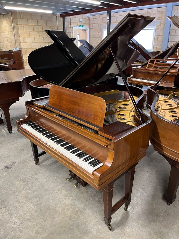 Steinway staande piano