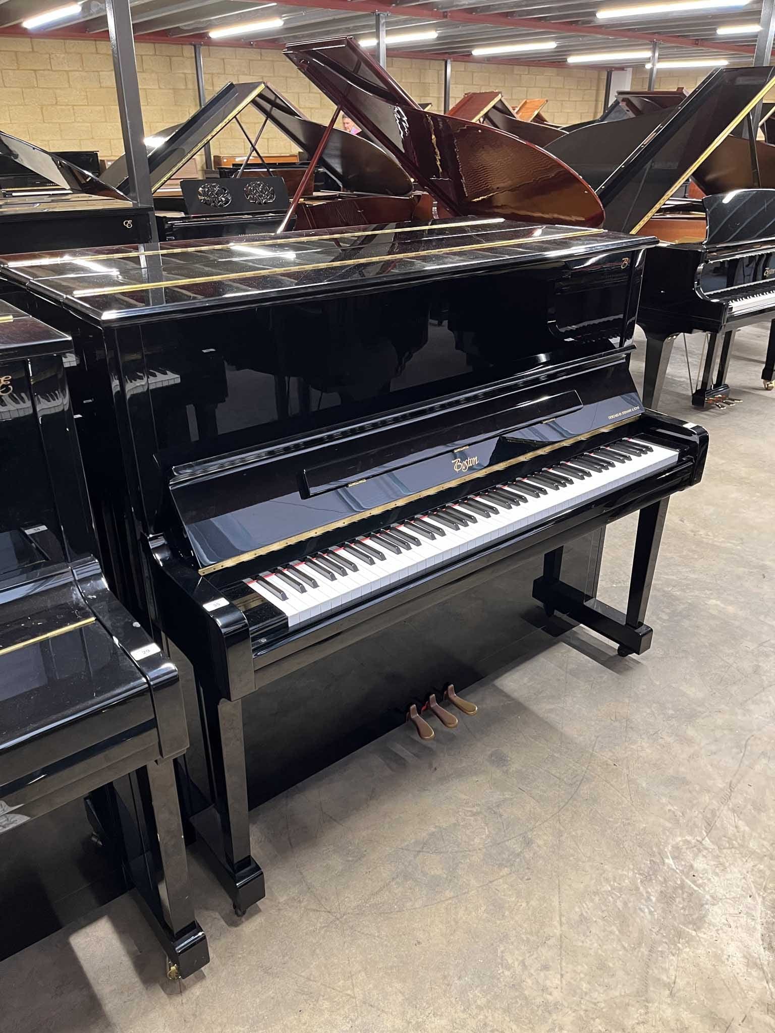 Boston staande piano