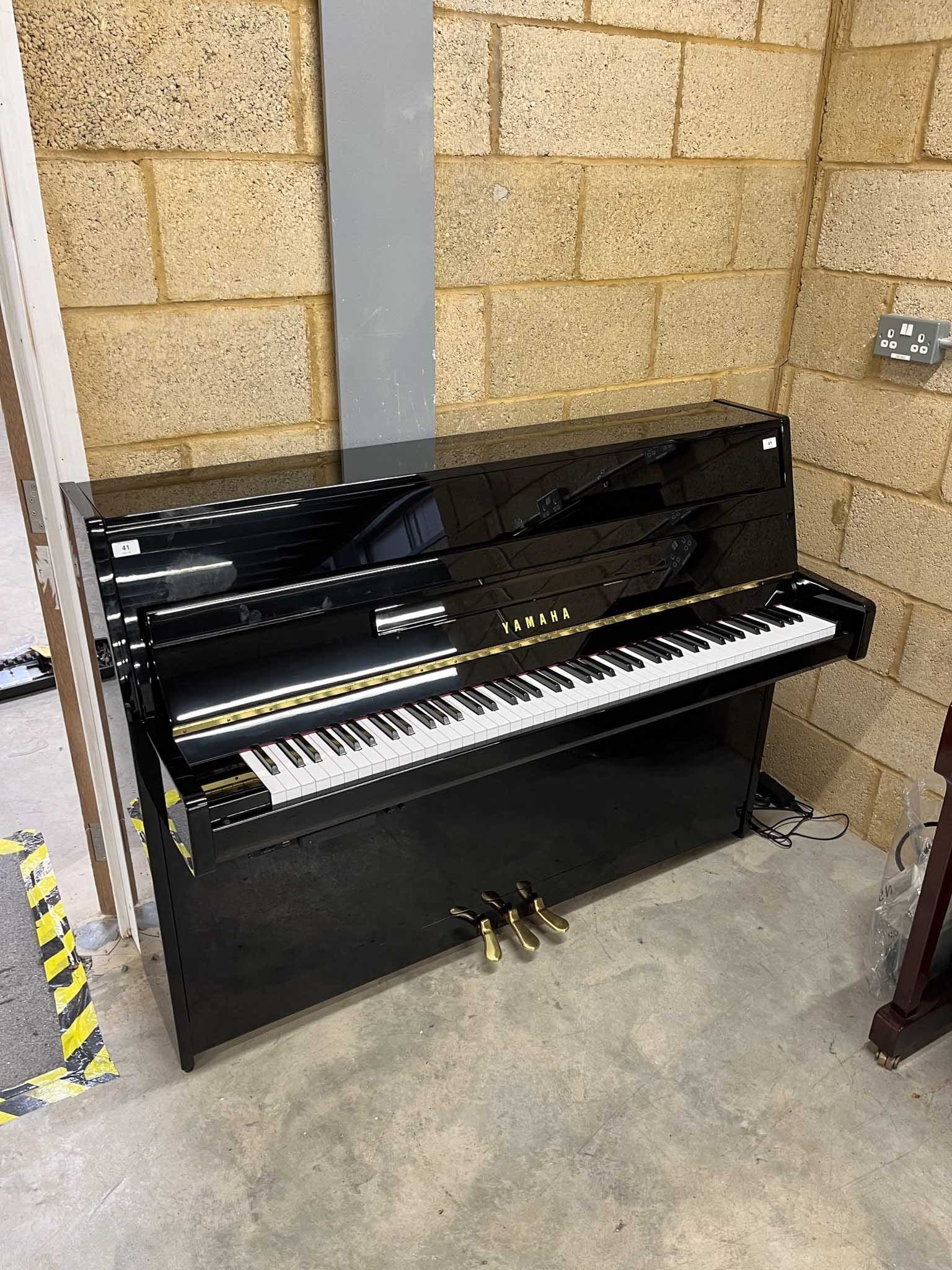 Yamaha staande piano