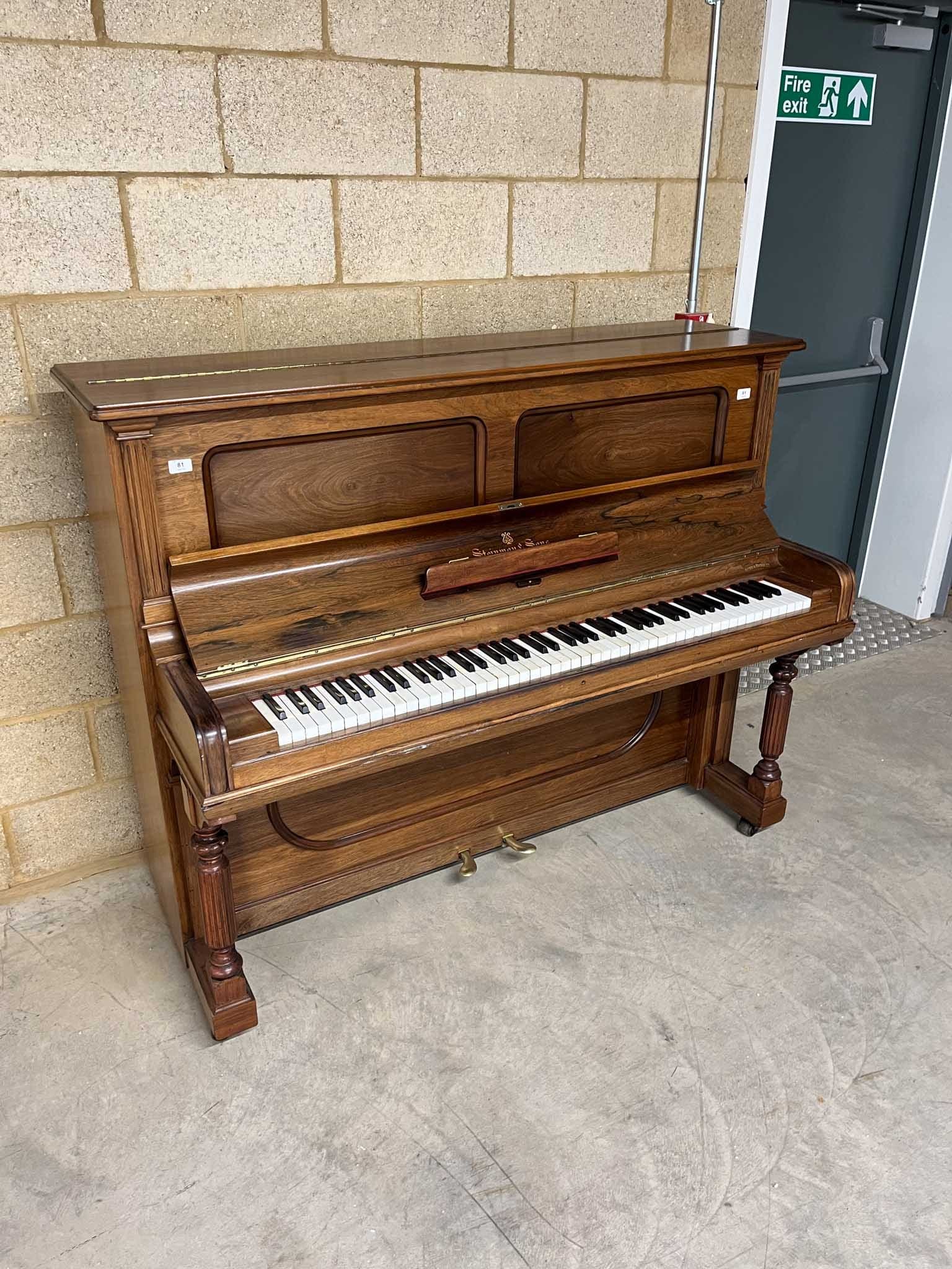 Steinway staande piano
