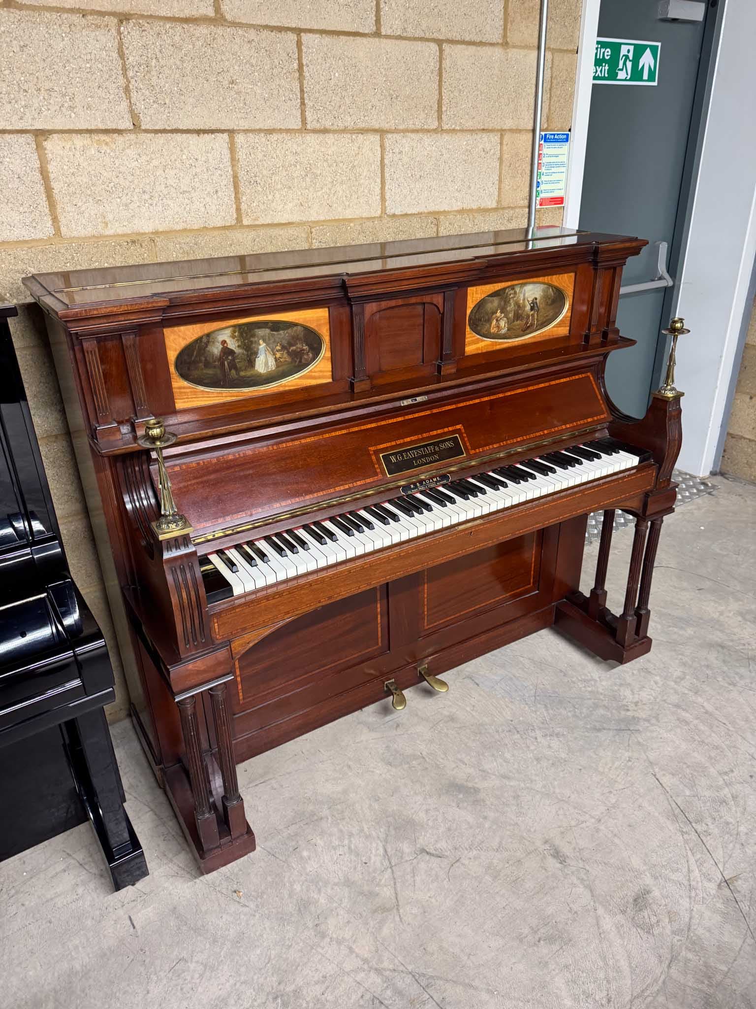 Eavestaff staande piano